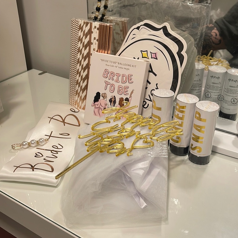 Bachelorette Party Pack 🥂